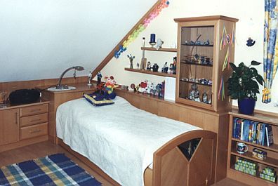 Bettverbau und Wandgestaltung